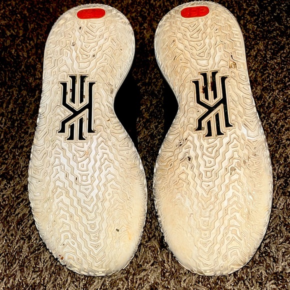 Nike Kyire 7 RayGuns - Picture 5 of 6